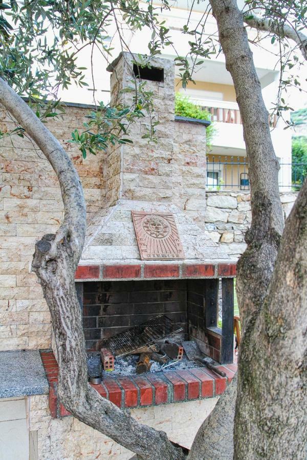 Maria'S House Villa Palaiontsiflikion Exterior photo